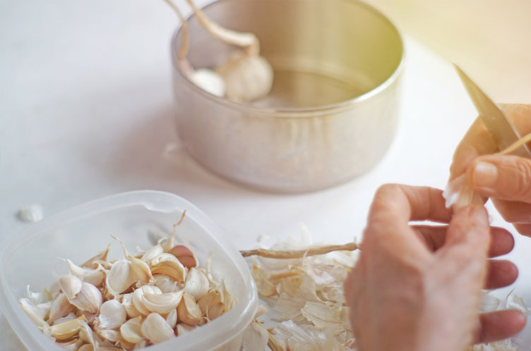 DOES YOUR SWEAT REVEAL WHAT YOU EAT?